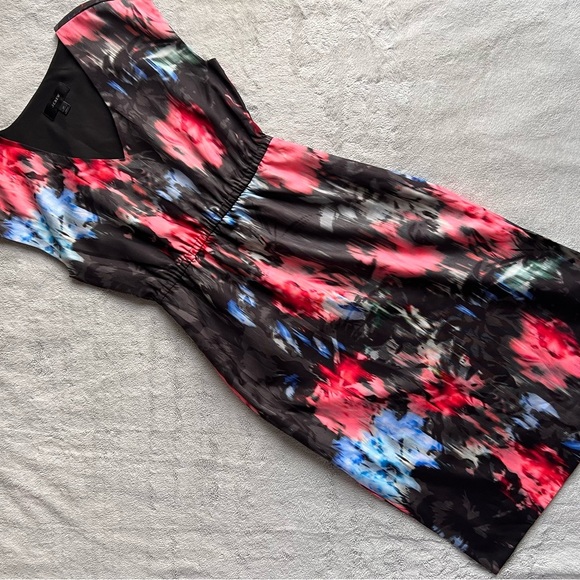 J. Crew Drapey Crepe Side Slit Professional Dress Floral Splash Petite 2P - Picture 1 of 15